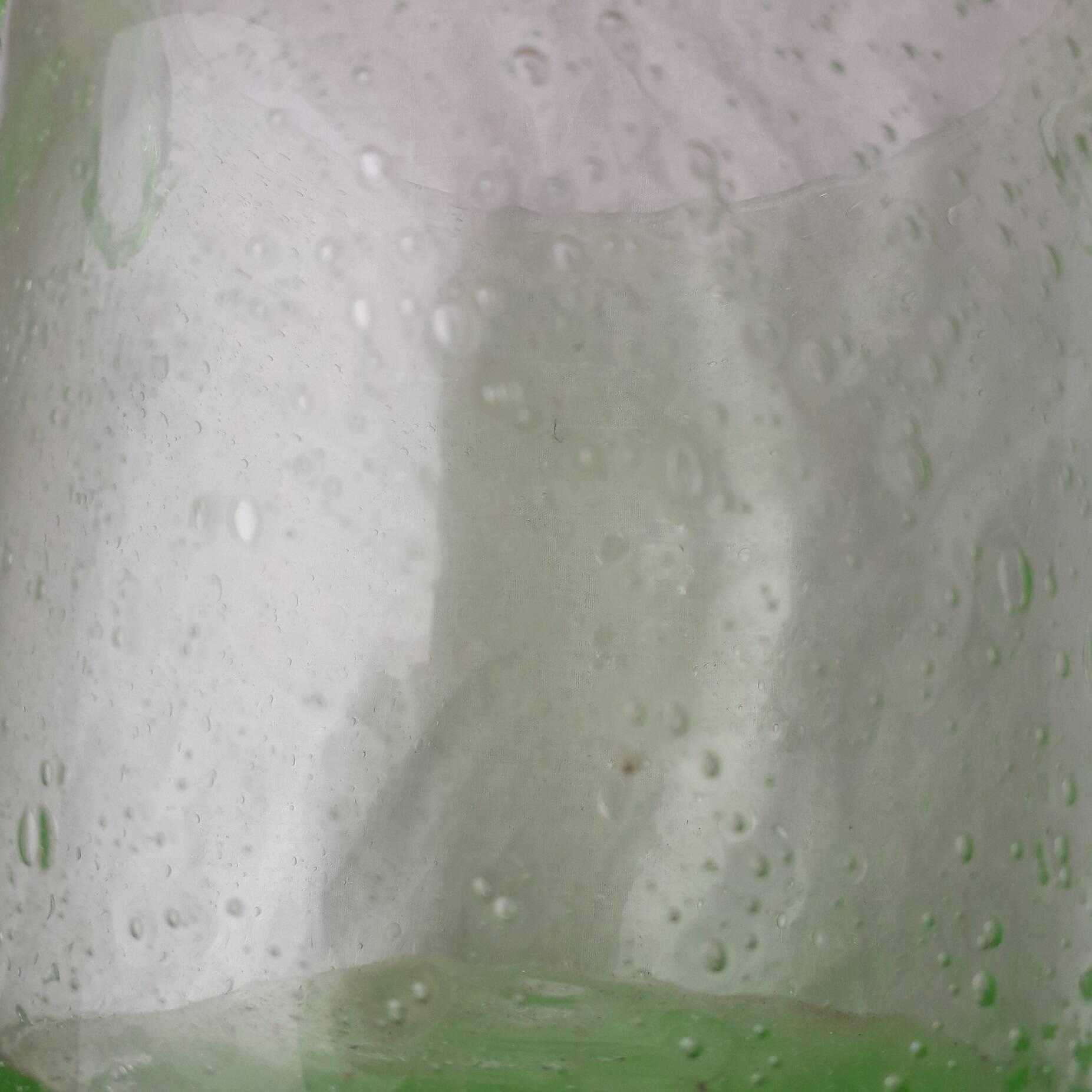 Bubble glass champagne bucket