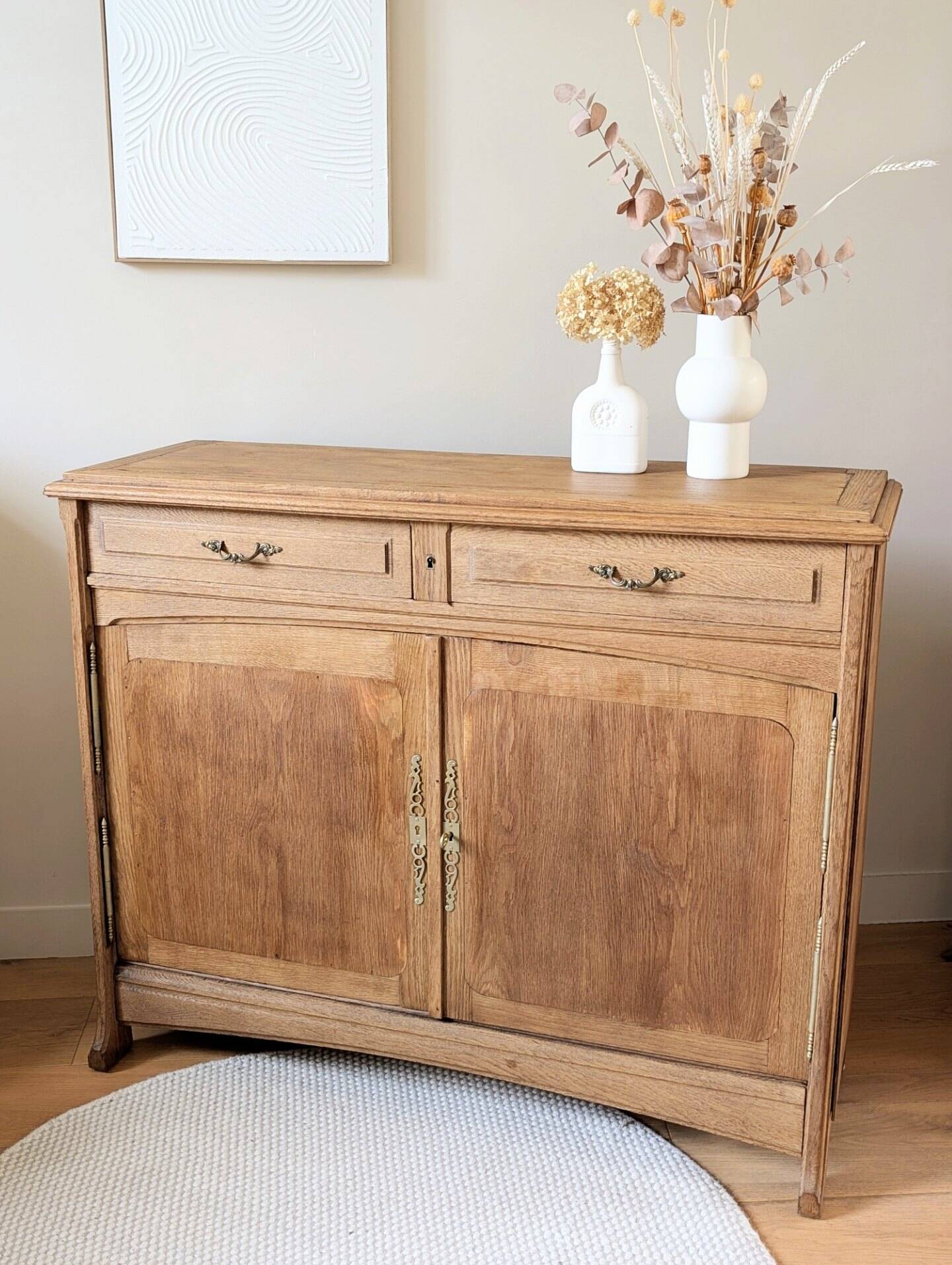 Renovated antique Parisian buffet in oak in Art Nouveau style.