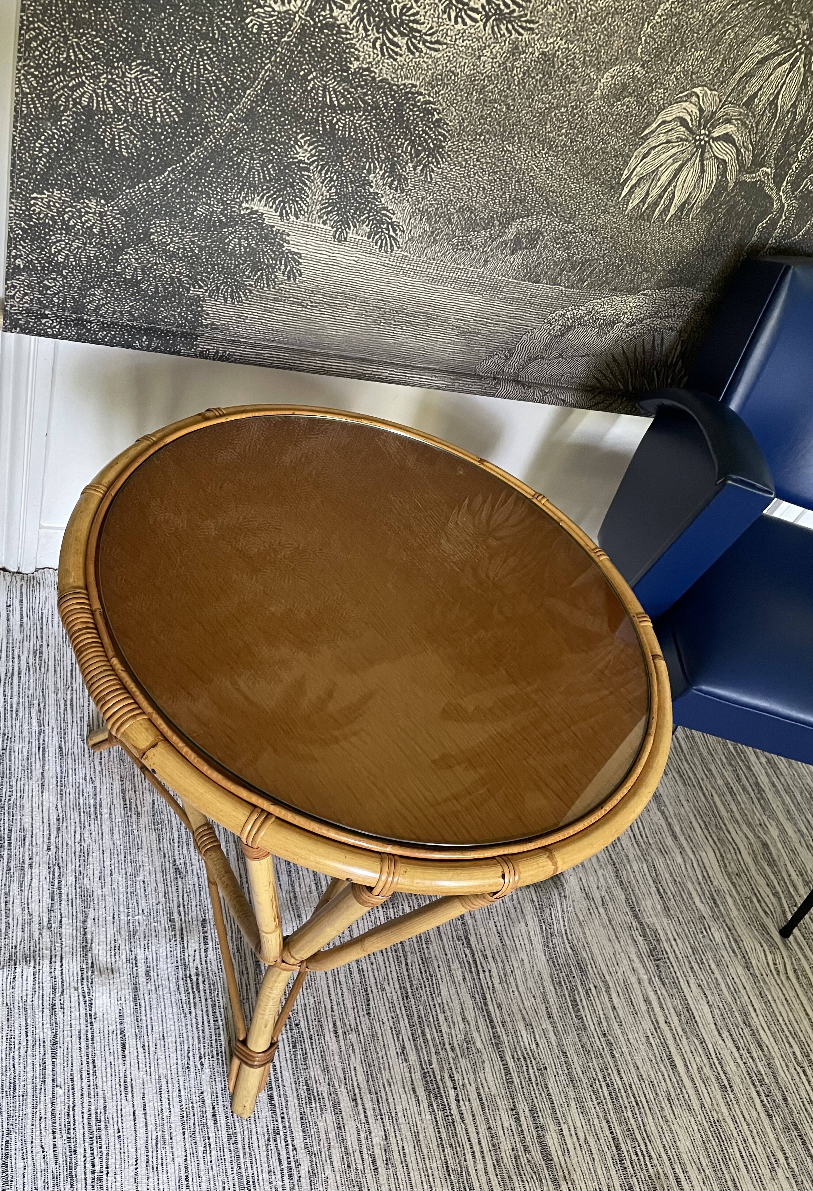 Table basse en rotin