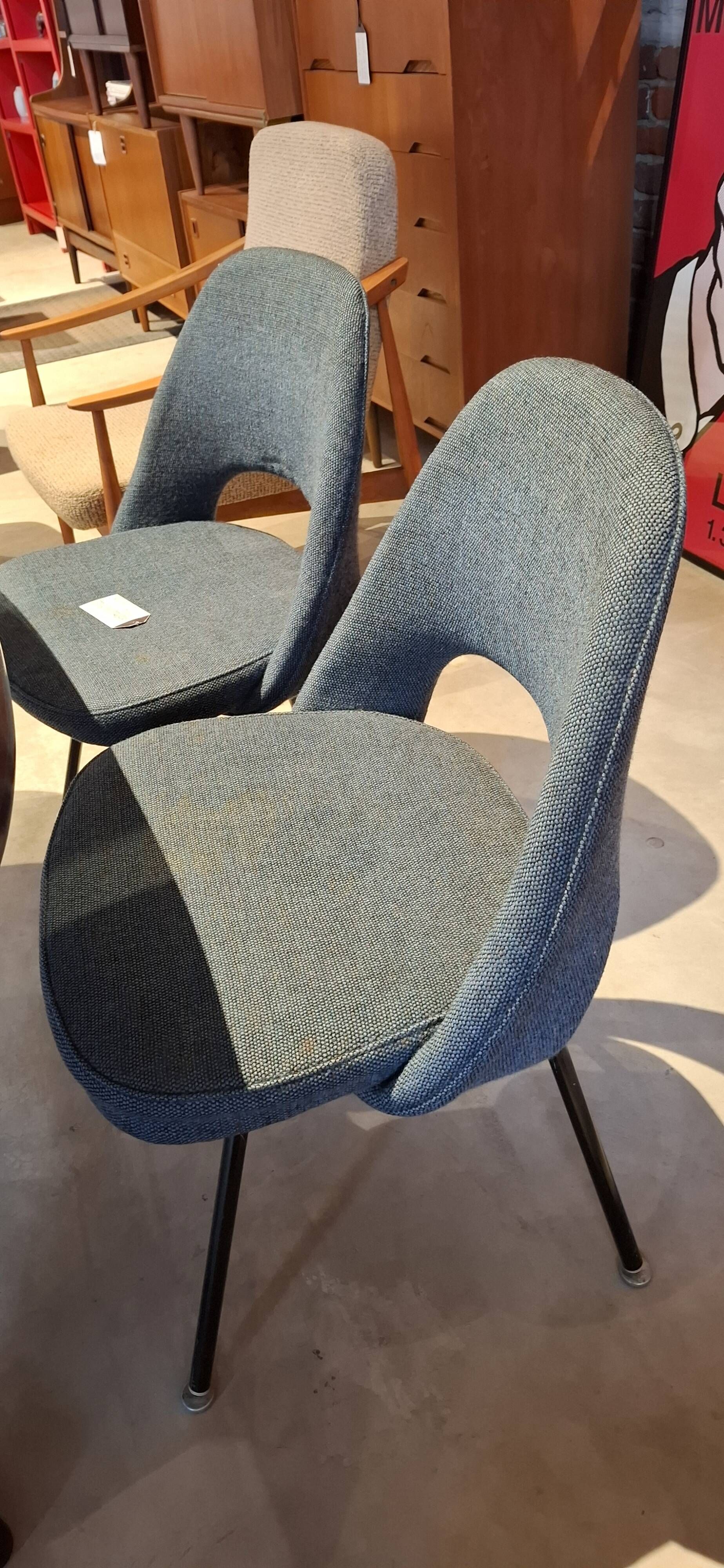 Set of 4 72CC Executive Eero Saarinen chairs for Knoll – Mid-Century Modern