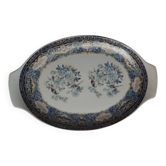 Porcelain serving dish