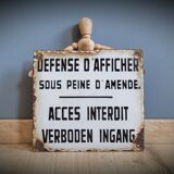 Enamelled plate defense display