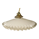 Opaline suspension