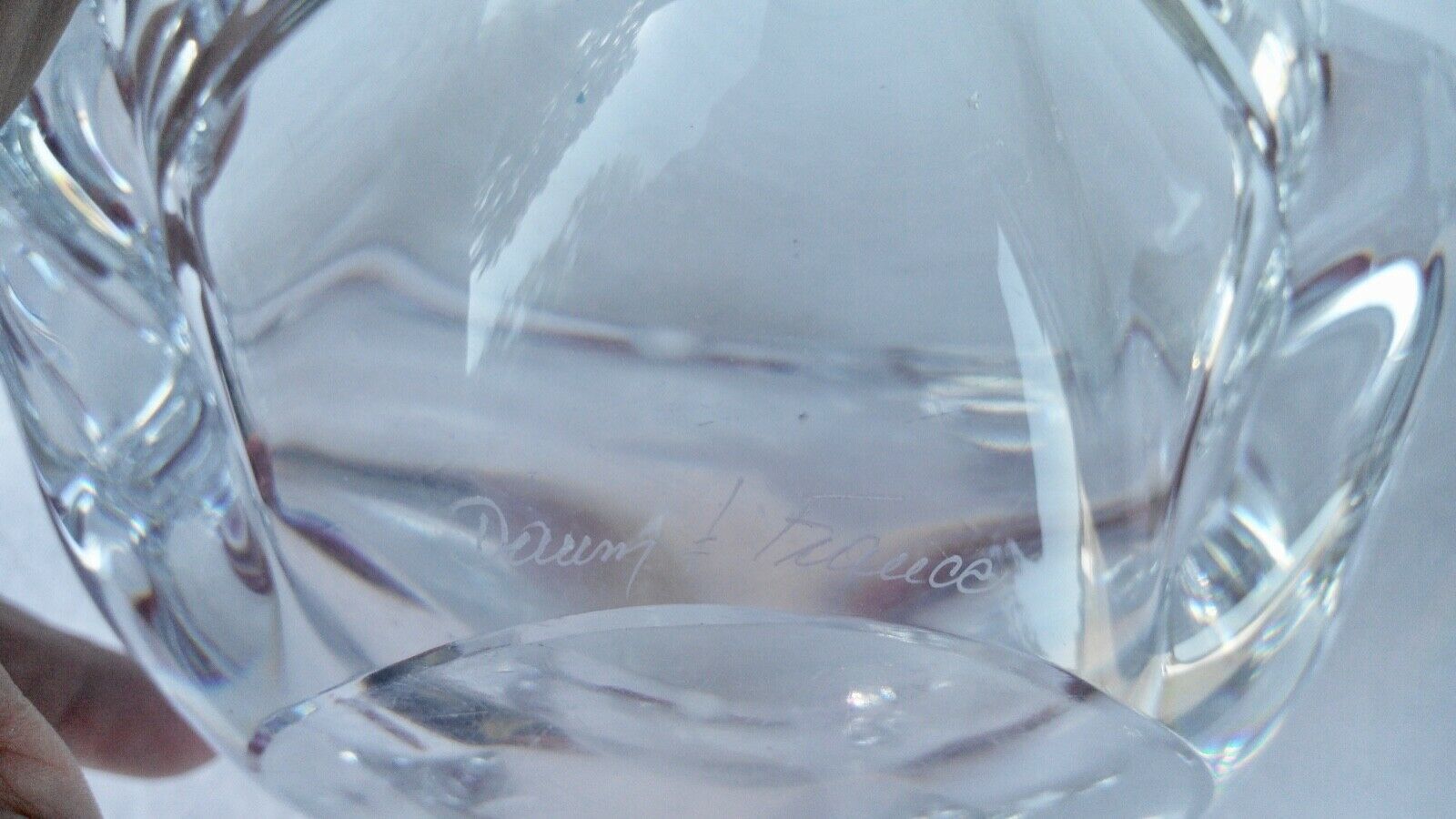 Cendrier en Cristal signé Daum France design moderniste