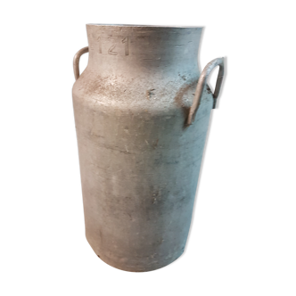 Milk pot