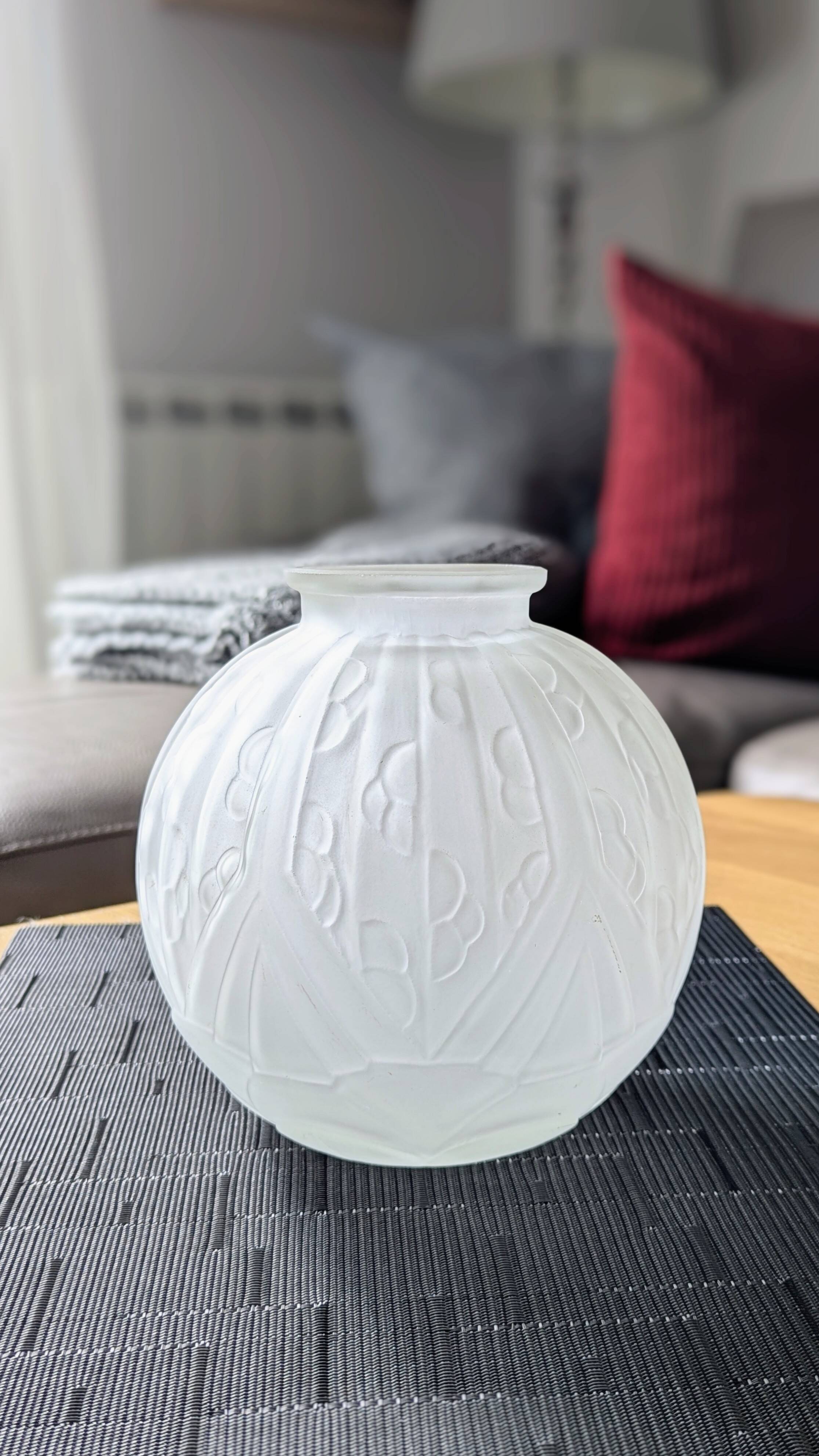 Vase boule art deco (L-0210-1)
