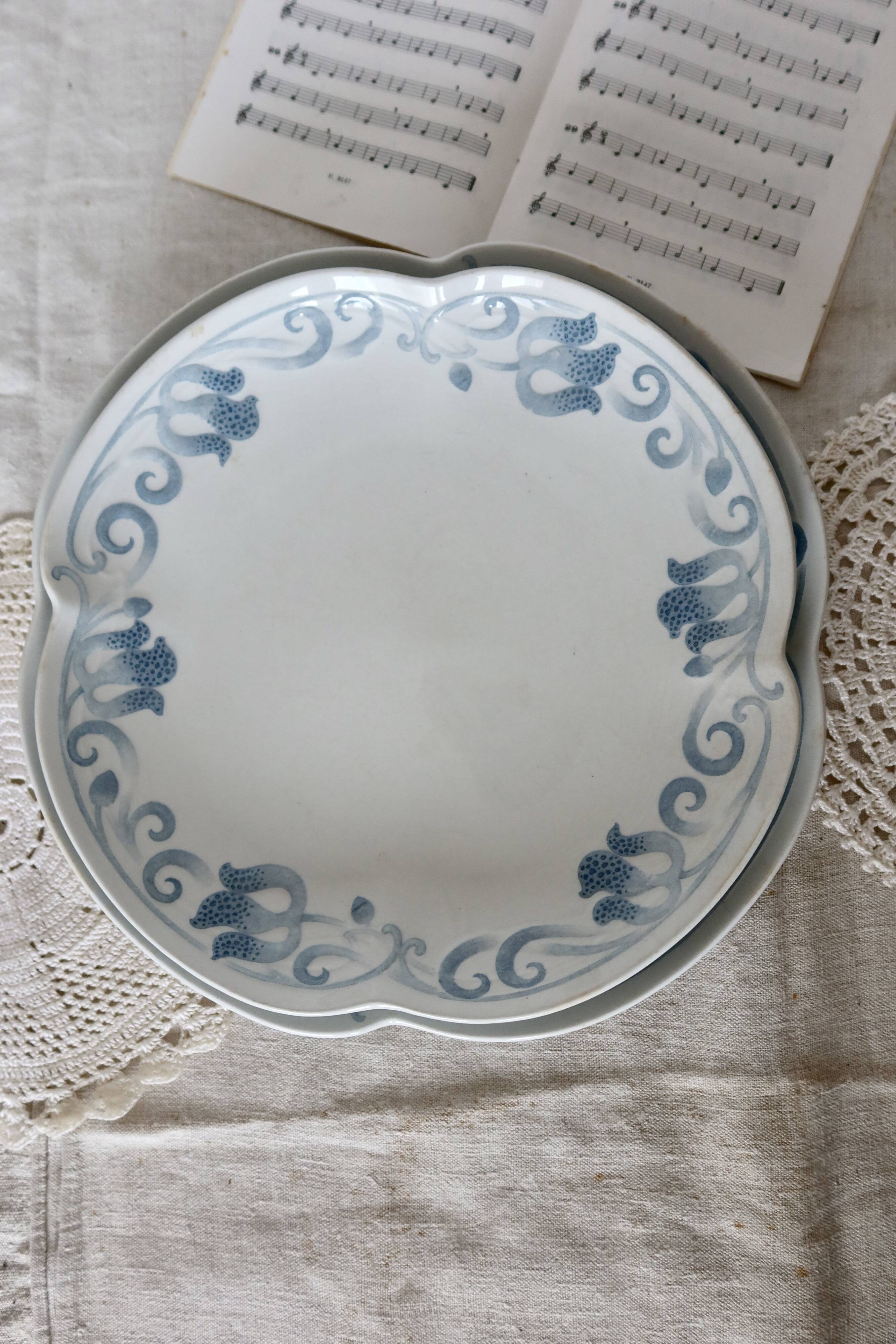 Serving dishes - Antique tableware set 82 pieces Sarreguemines earthenware Art Nouveau style