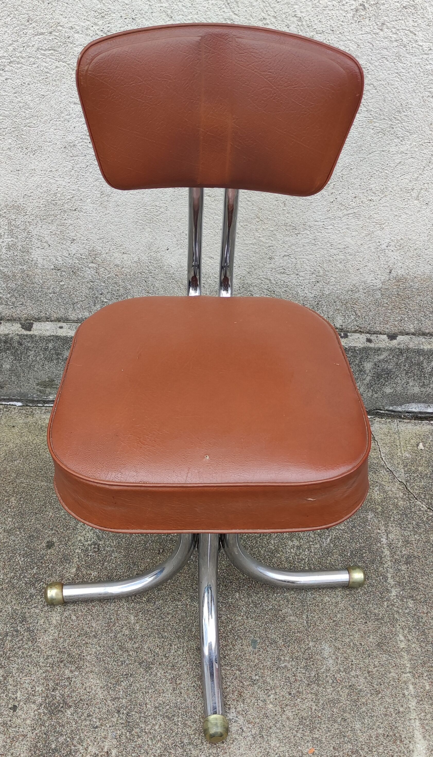 Vintage Chair Flambo Style
