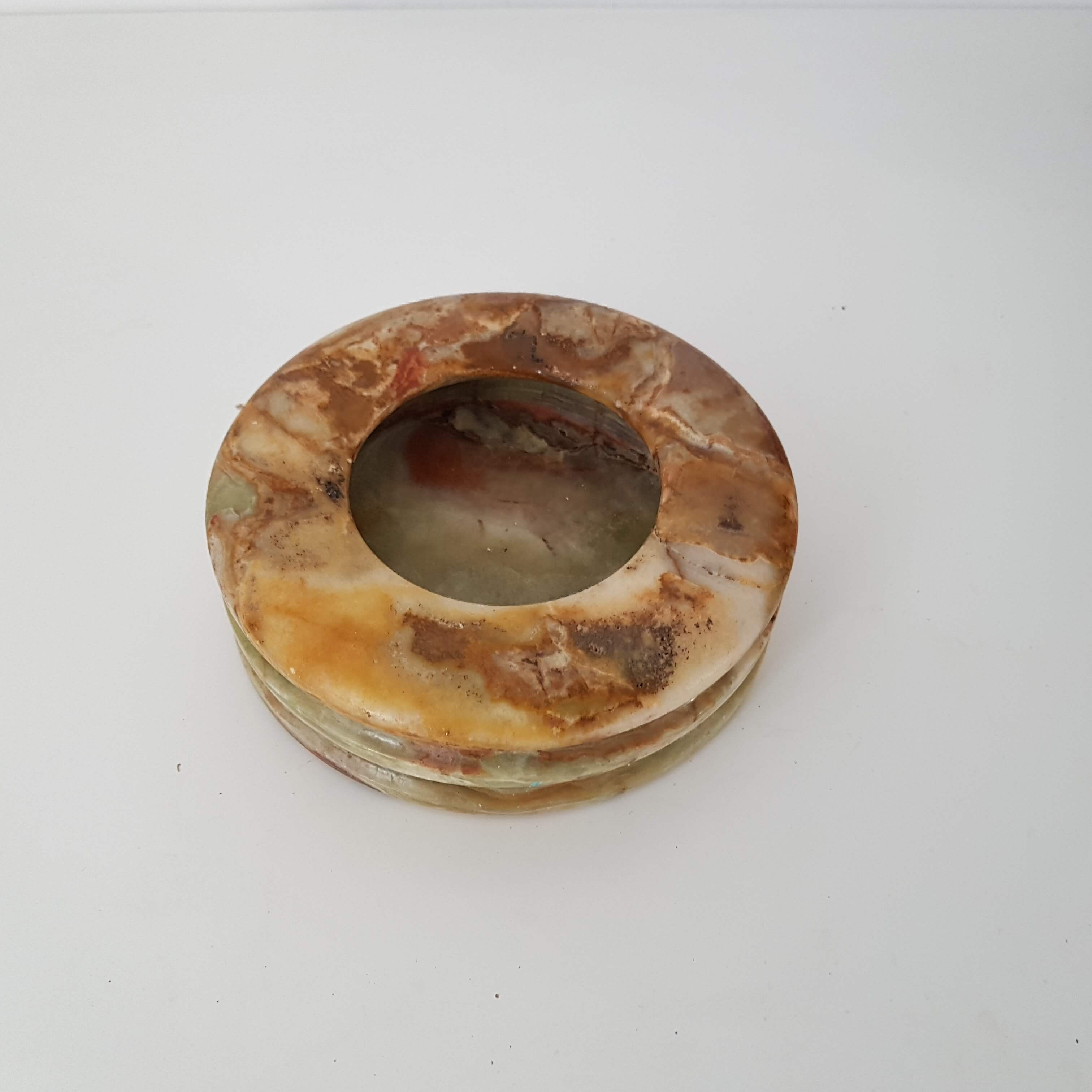 Ashtray round marble