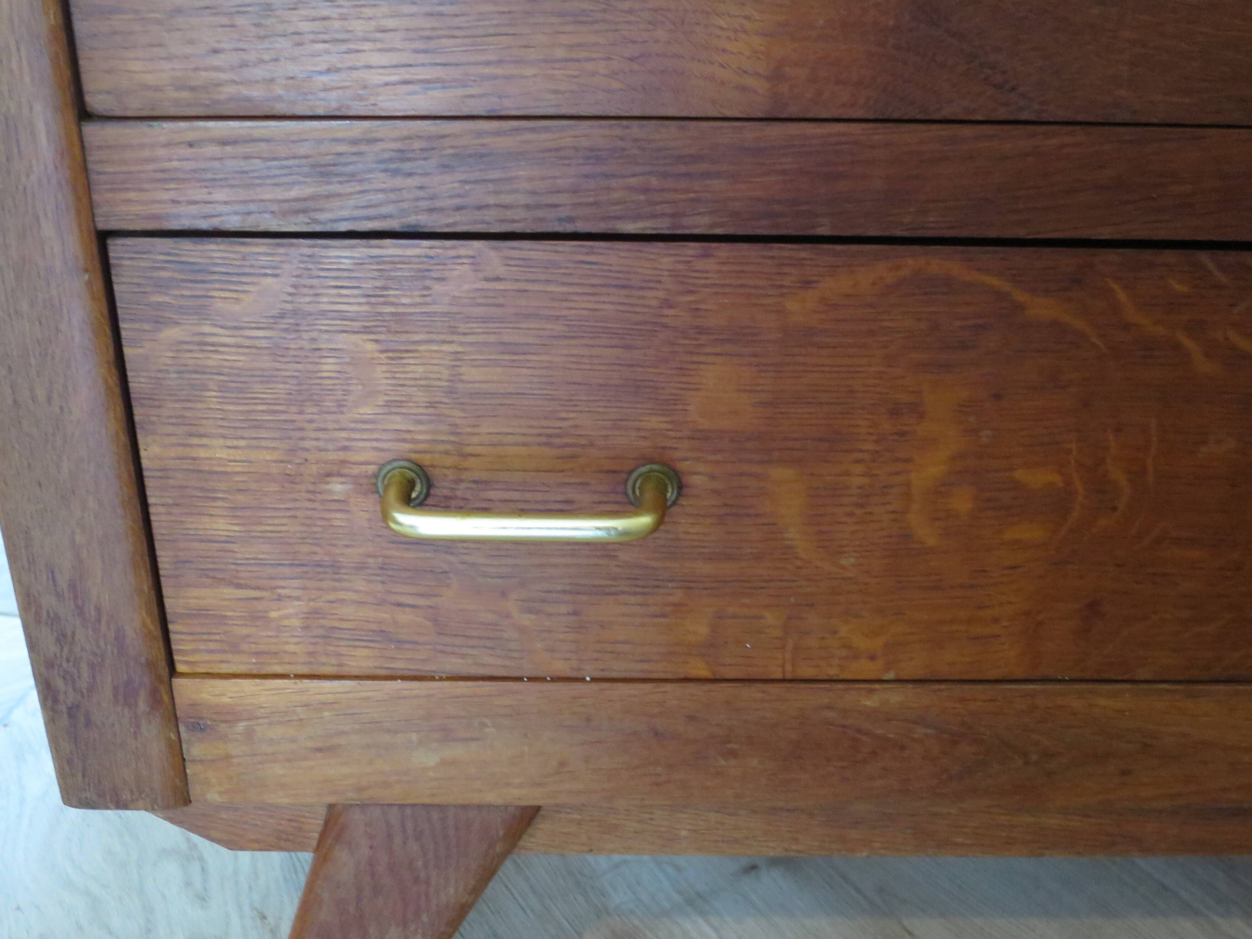 Pretty vintage chest of drawers - 4 drawers - 1960s - refined Scandinavian style - medium oak color