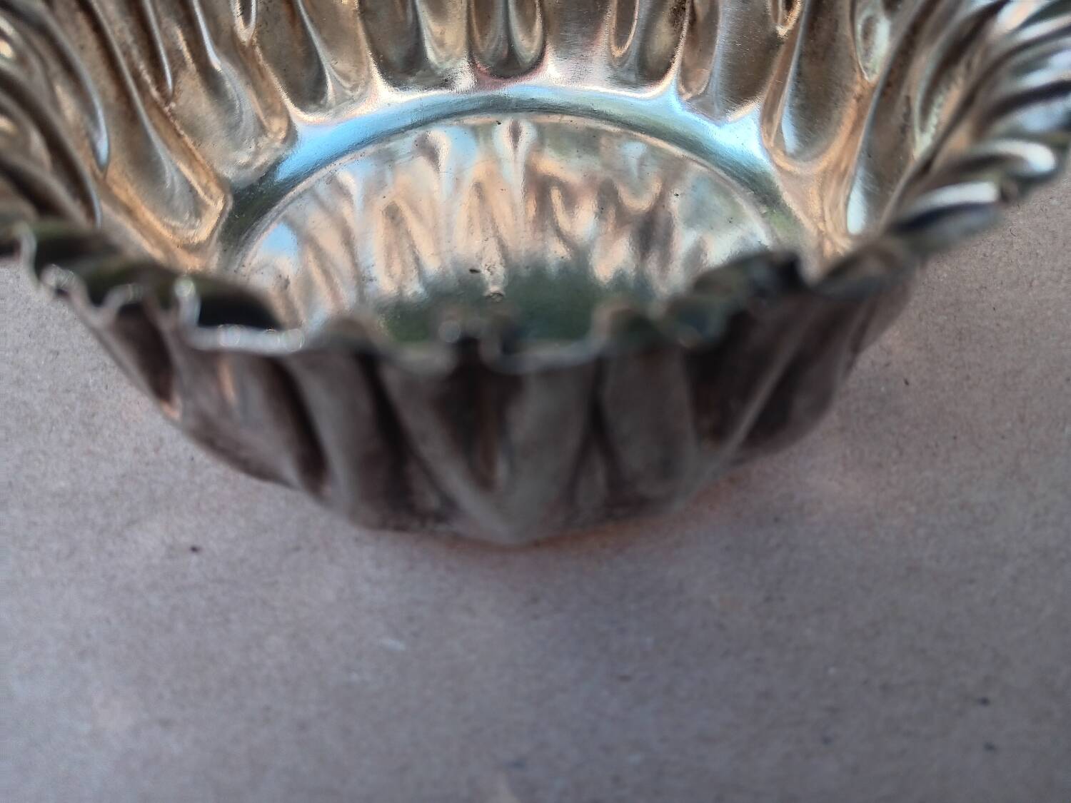 Vintage pocket emptier