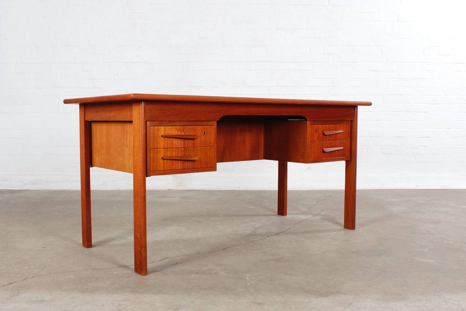 Vintage Teak Schreibtisch Desk Mid Century Danish Design 60er