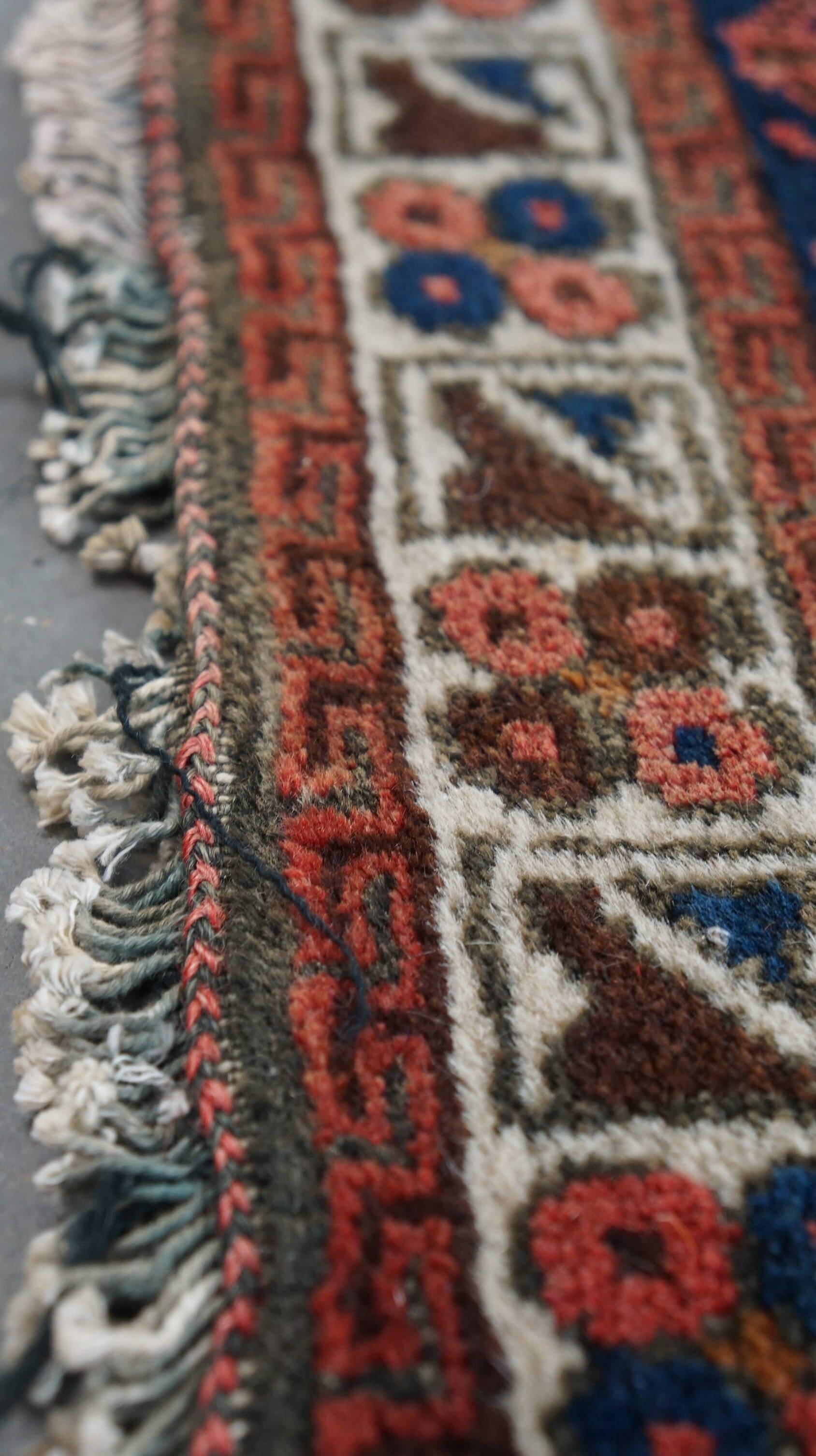 Tapis vintage carré style oriental 76x76 cm