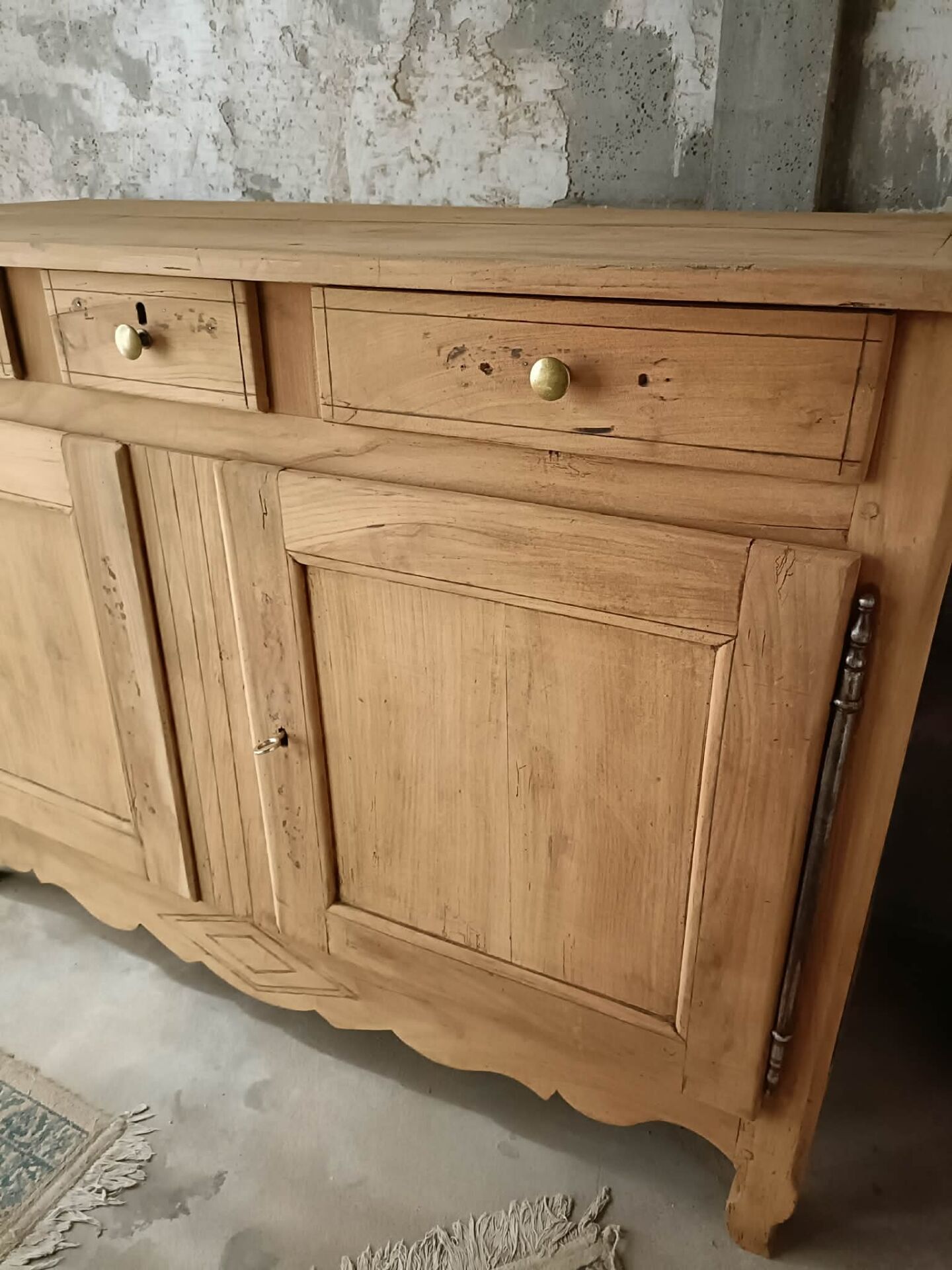 Buffet en bois