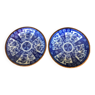 Pair of vintage japanese igezara plates decorated with floral and bird motifs