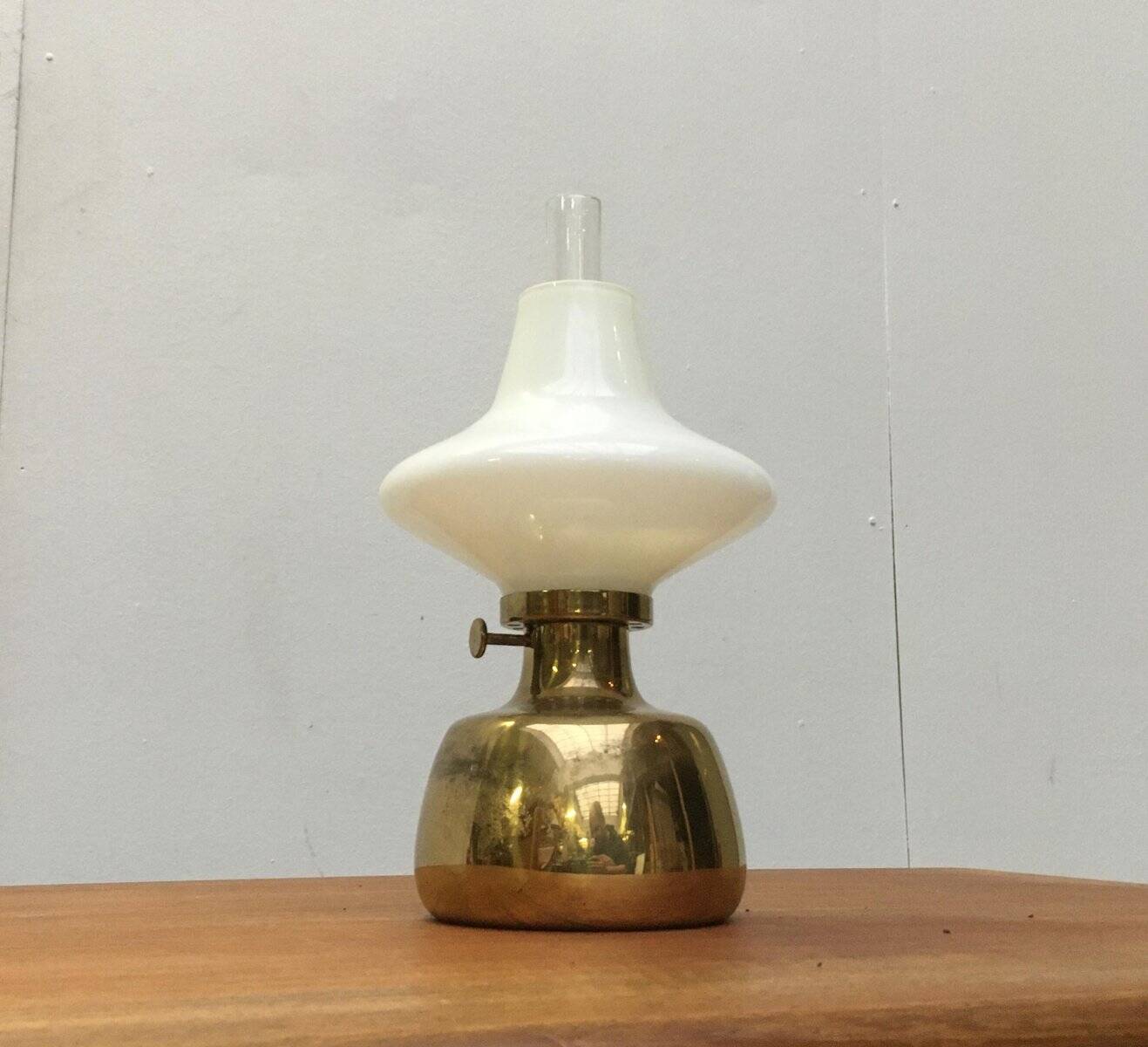 Lampe à huile de table Petronella modèle danois milieu du siècle par Henning Koppel pour Louis Poulsen, années 1960