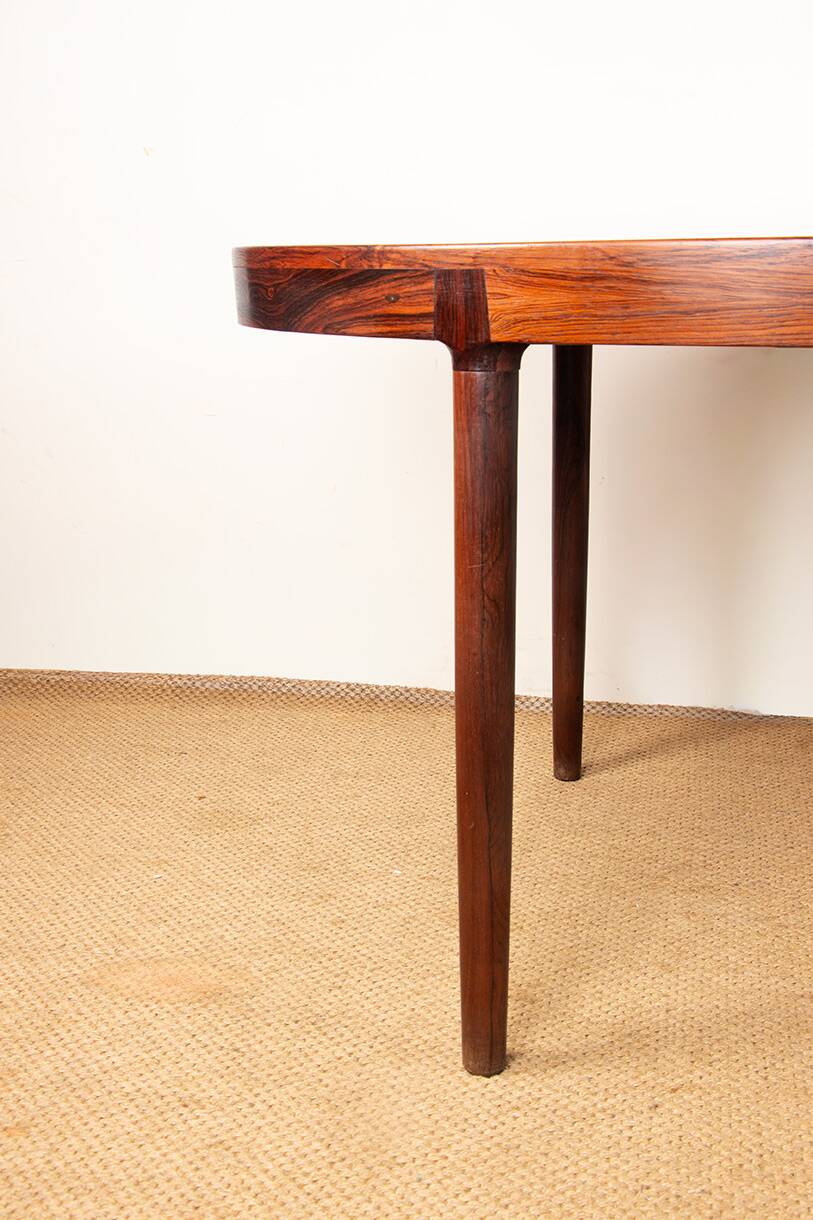 Table de repas, ovale, extensible, Danoise, Palissandre, Harry Ostergaard.