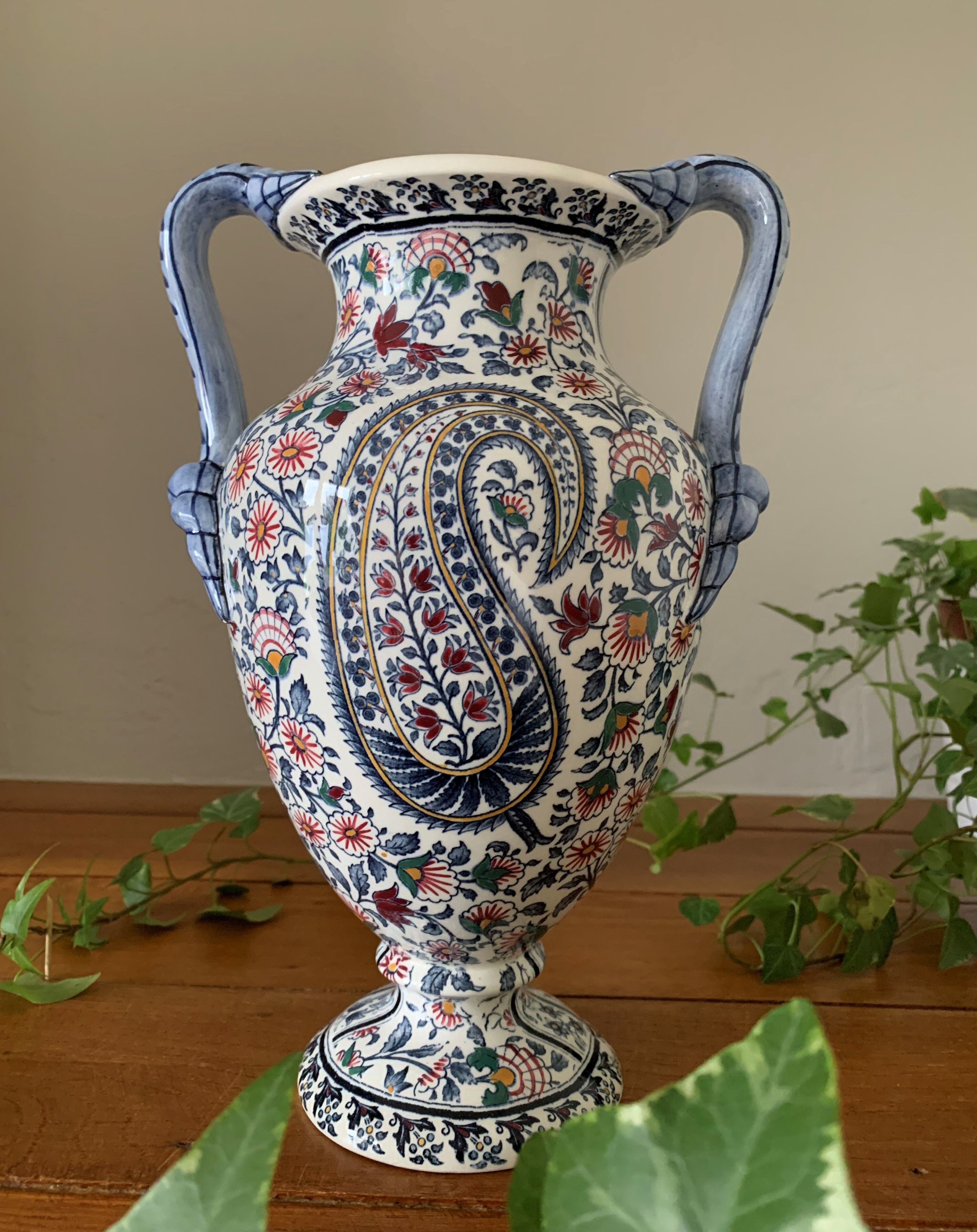 Ancient amphora vase in Gien earthenware – cashmere decoration