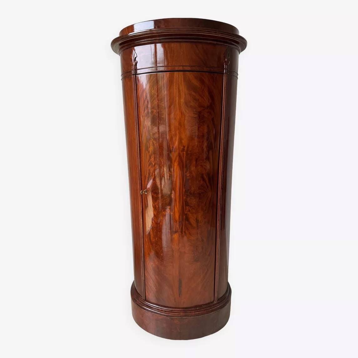 Somno Colonne Cabinet Cylindrique, en acajou flammé, Copenhague 1830-1840