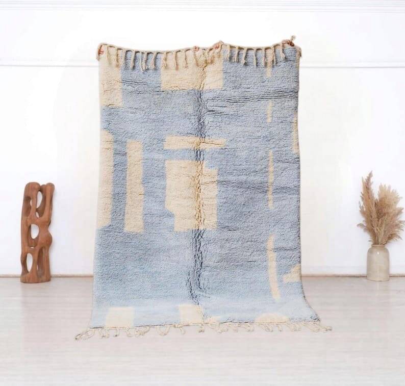 Handmade traditional natural wool rug Size 150 x 250 cm