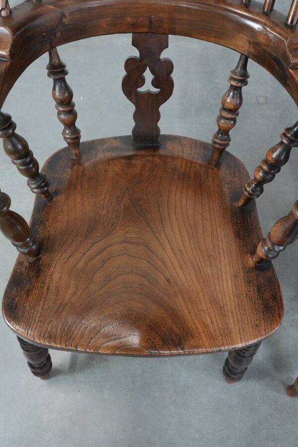 Set of two antique English highback Windsor chairs from the 18th century