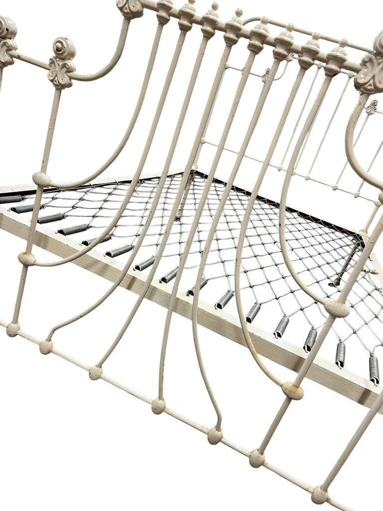 Lit vintage français en fonte : cadre de tête et de pied de lit