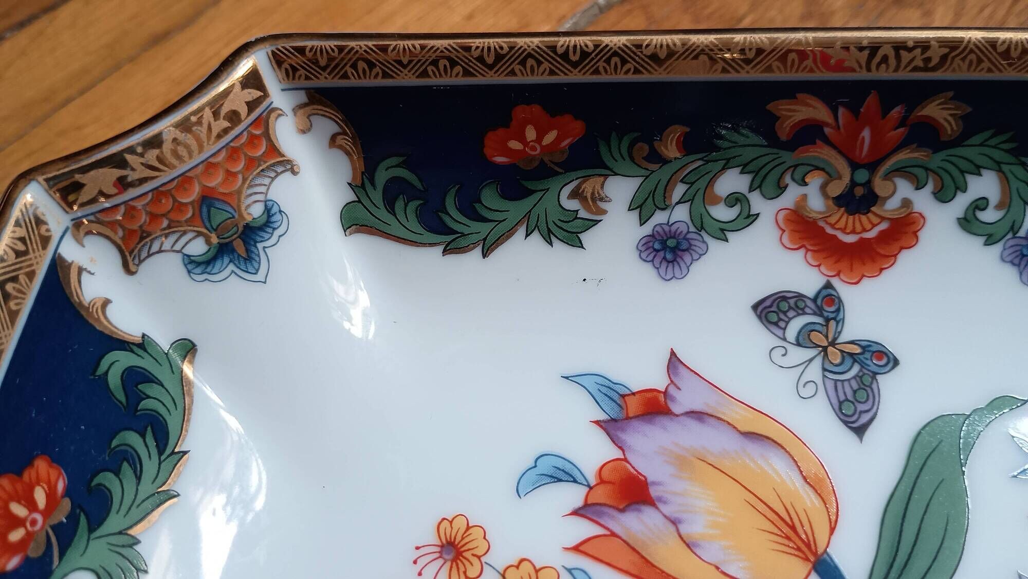 Imari porcelain catchall