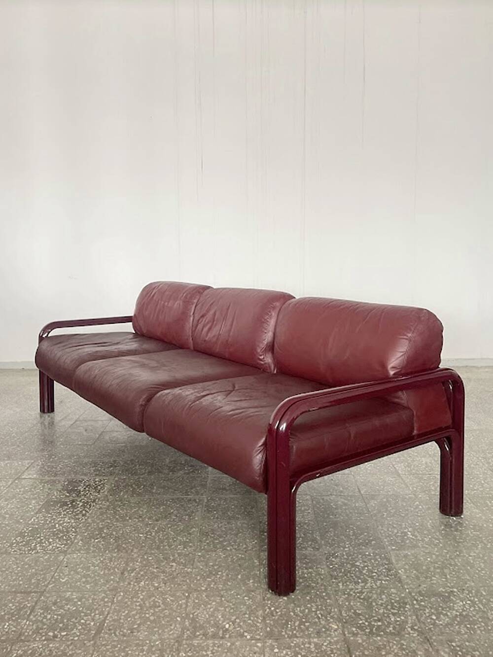 Gae Aulenti Three-seater sofa for Knoll International 1977 USA