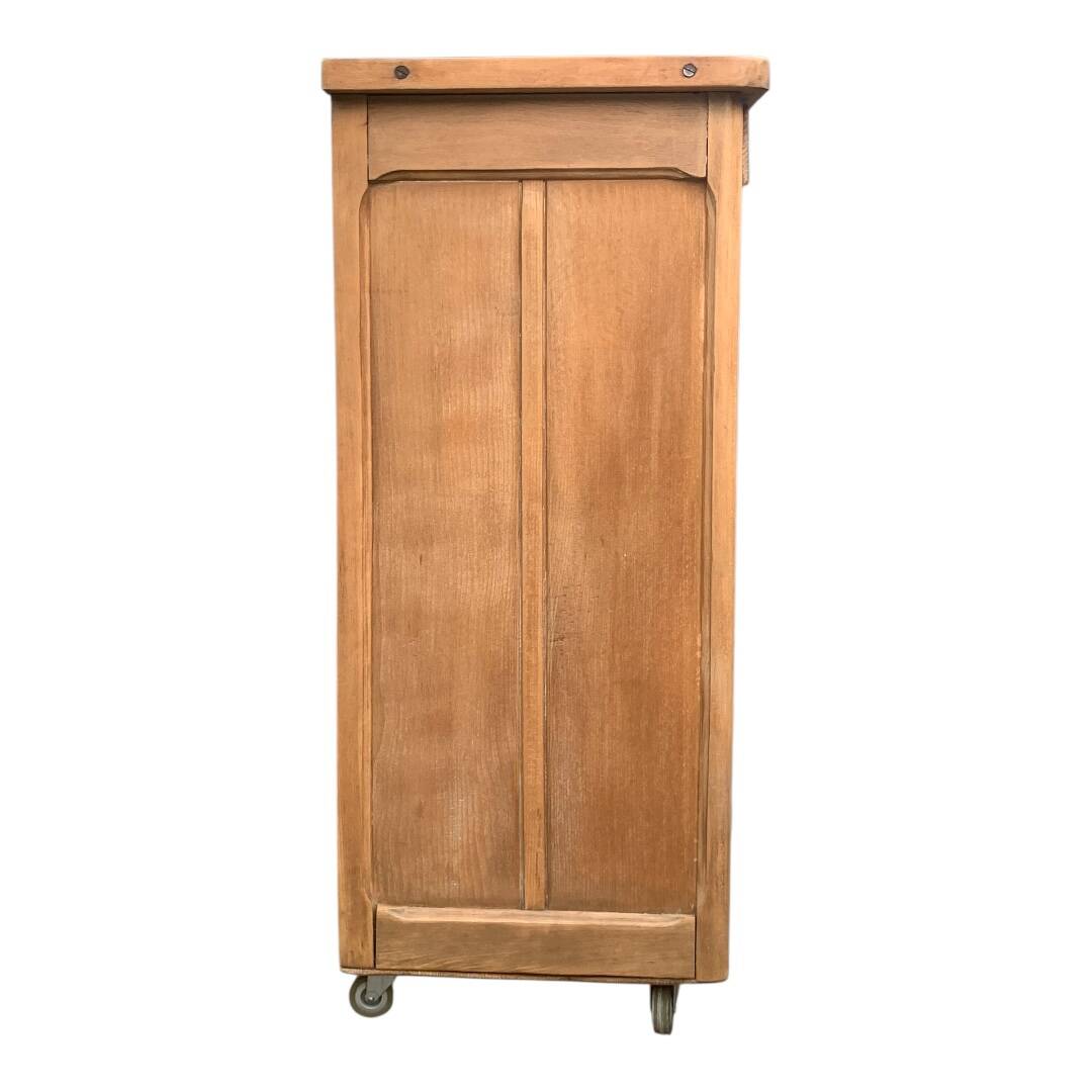 Grand Parisian buffet with billot and butterfly hinges, raw wood, 1930.