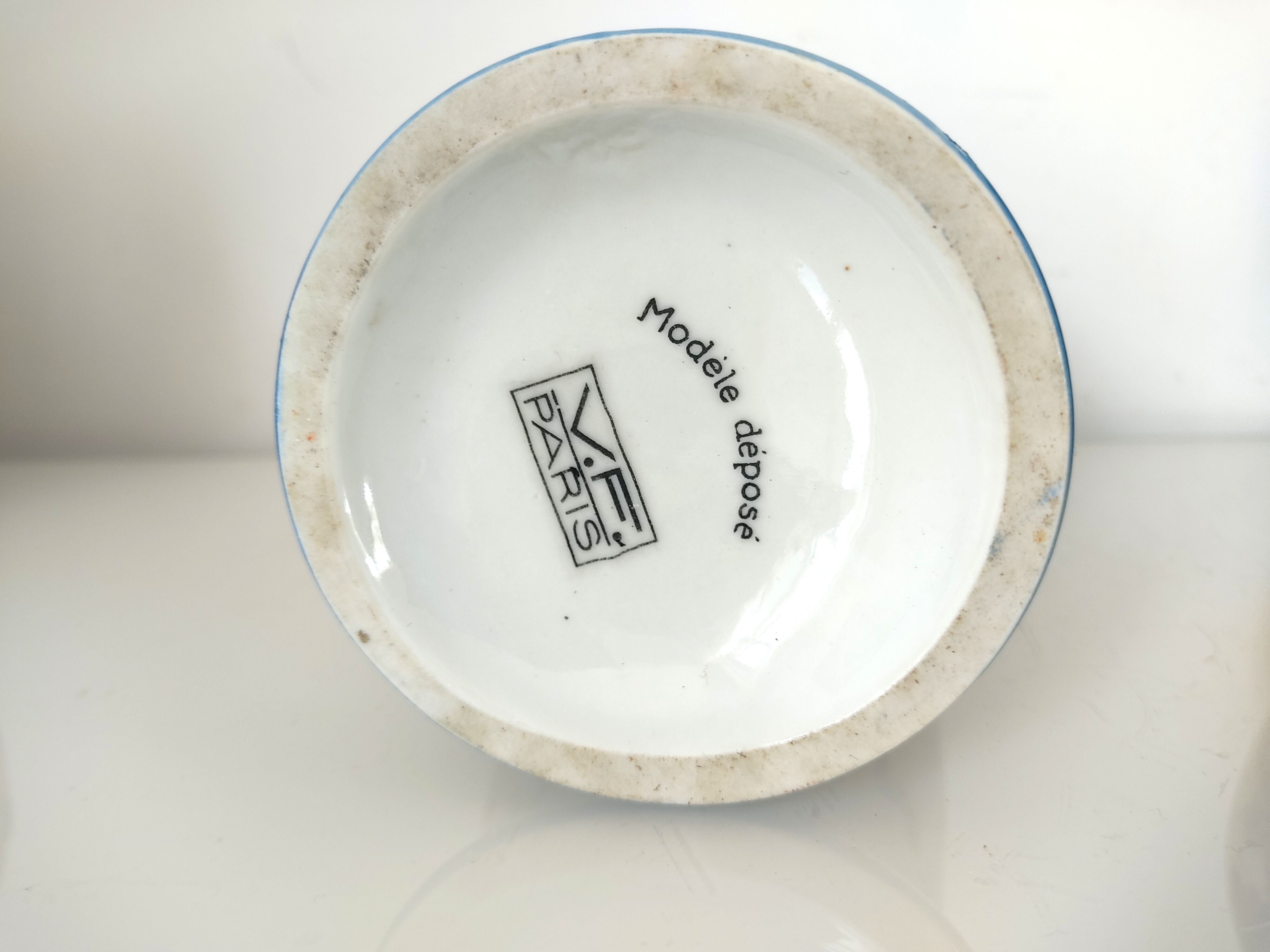 VF Paris flower vase