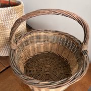 Panier osier tressé vintage , grande anse