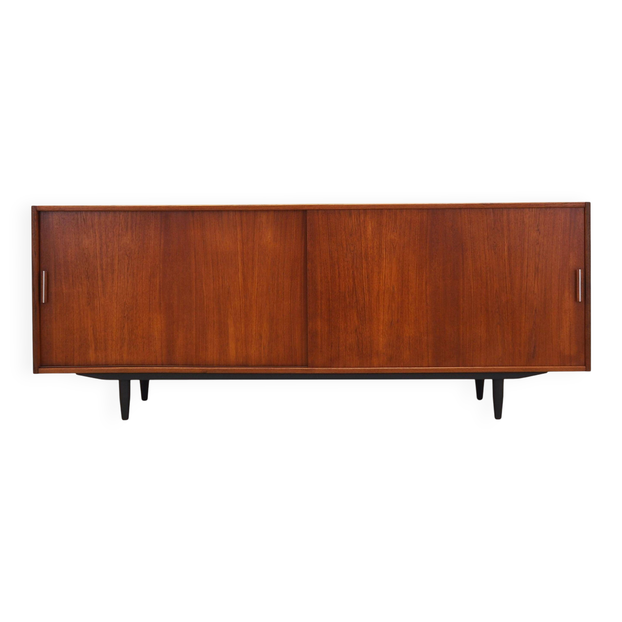 Buffet en teck, design danois, années 1970, production : Danemark