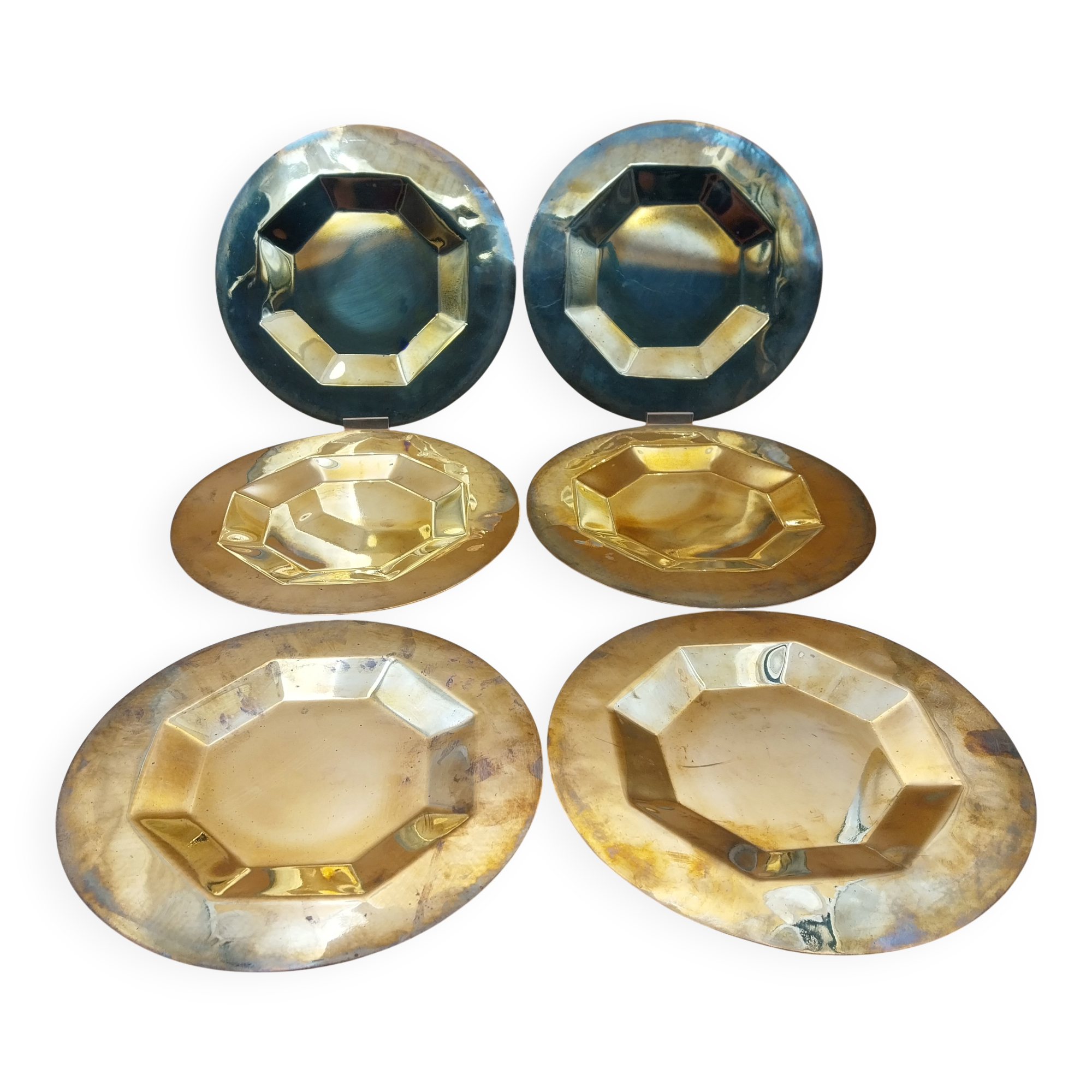 6 brass plates under plates