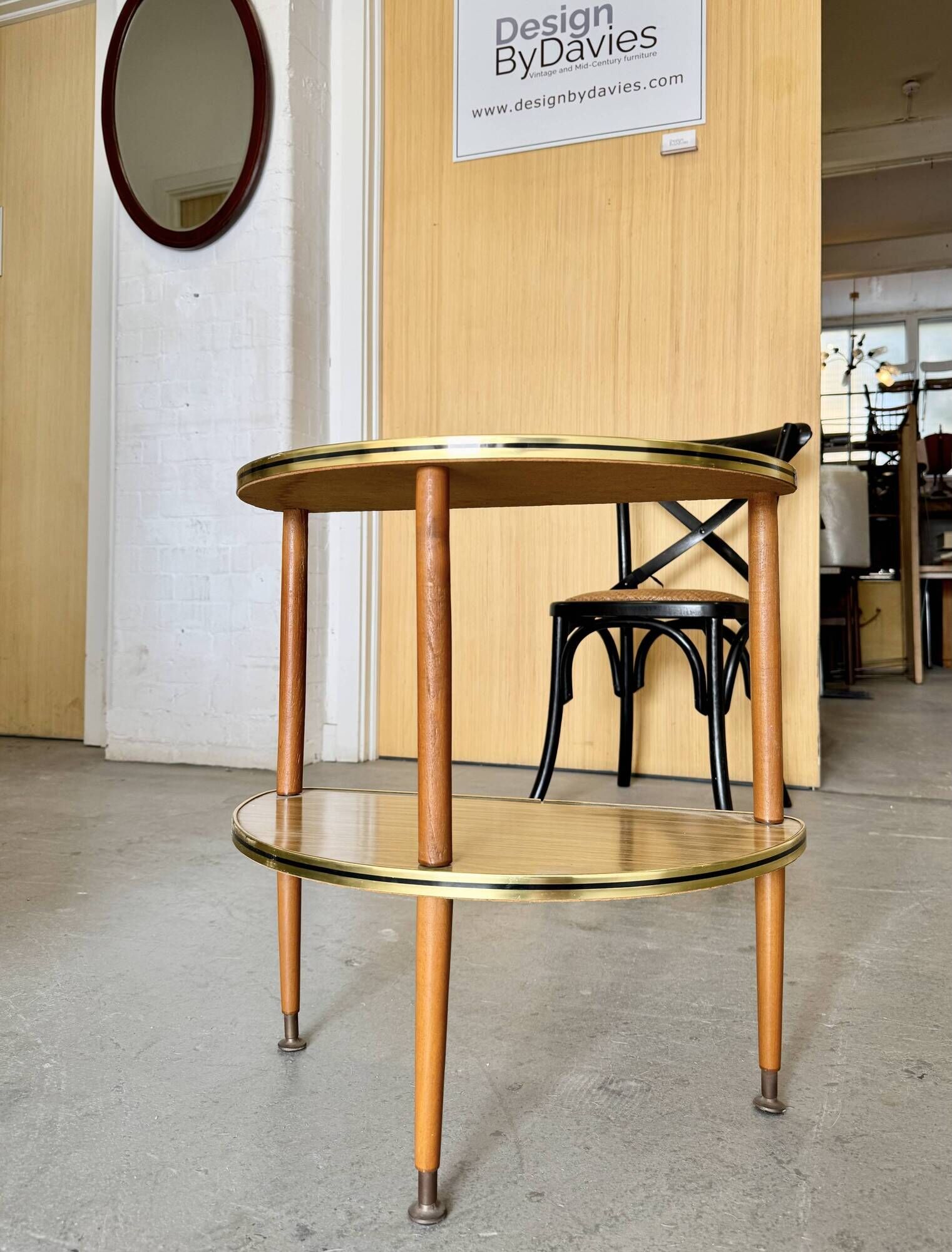 Table d'appoint demi-lune à deux niveaux vintage