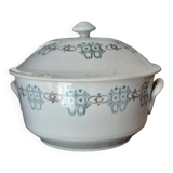 Soup tureen, vegetable dish