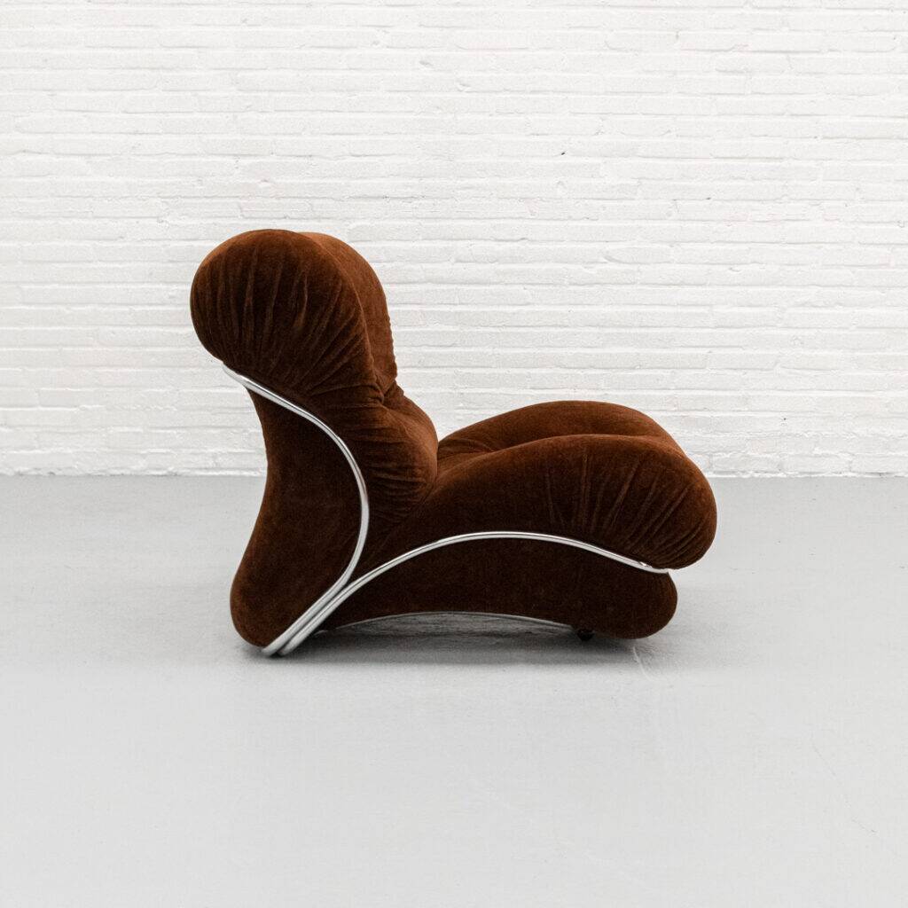 Italian Corolla Lounge Chair by I.P.E 1970s