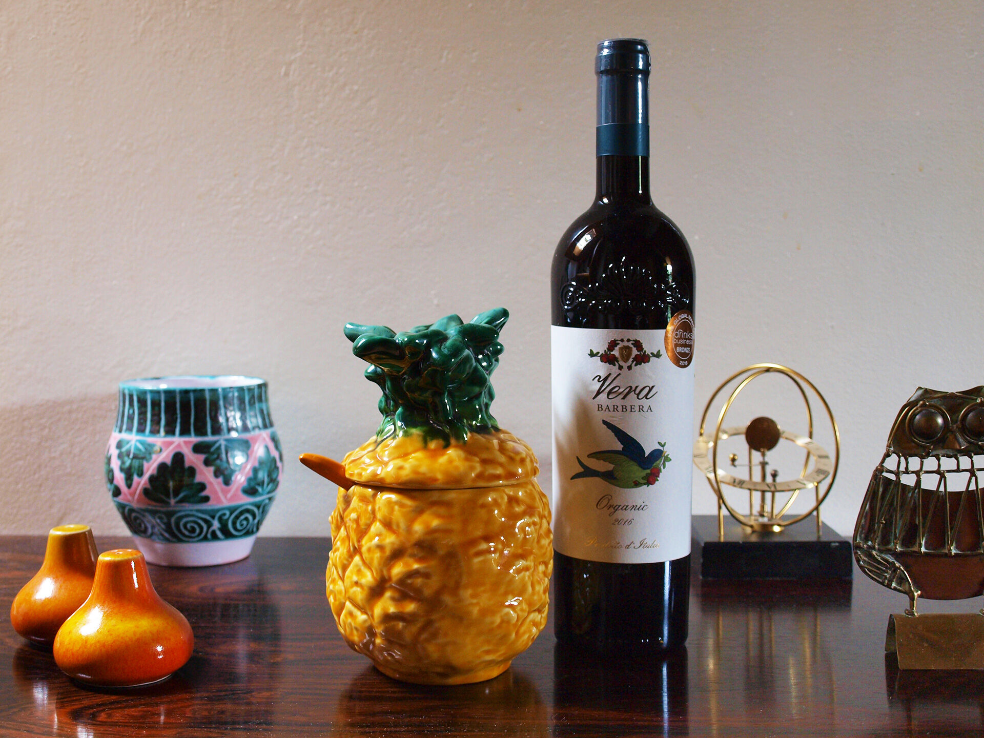 Ceramic pineapple sugar box