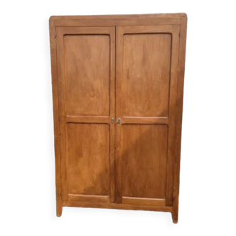 Parisian wardrobe, linen