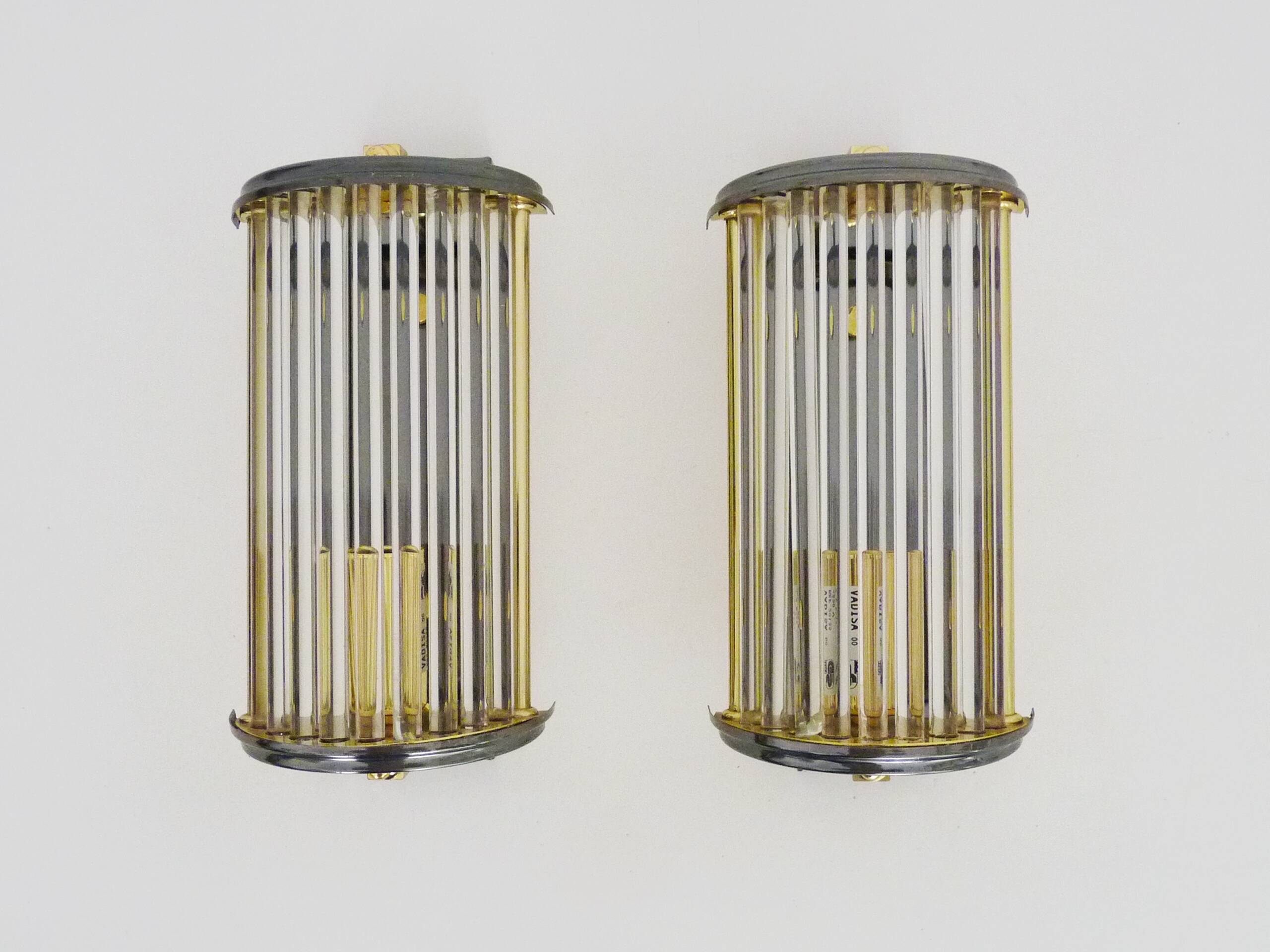 Pair of Art Deco style wall lights, brass, metal and glass GS model Vadisa. 1970s