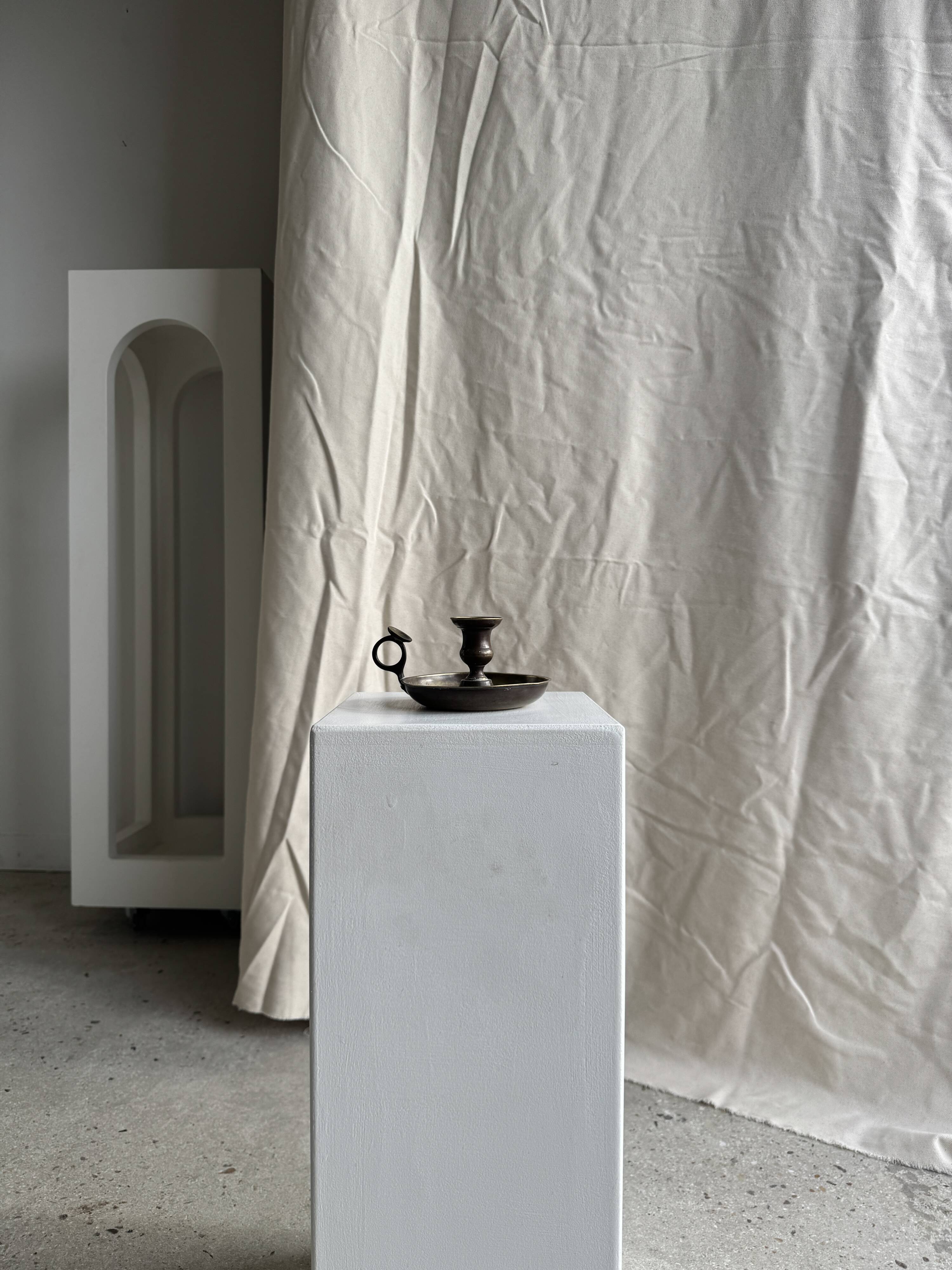 Antique blackened gold hand candlestick H8 D13.5