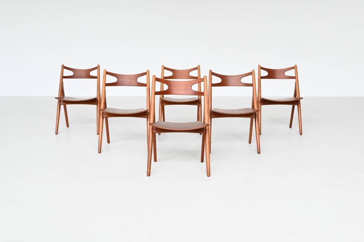 Hans Wegner Sawbuck CH29 dining chairs Carl Hansen & Son Denmark 1952
