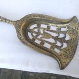 Chimney shovel