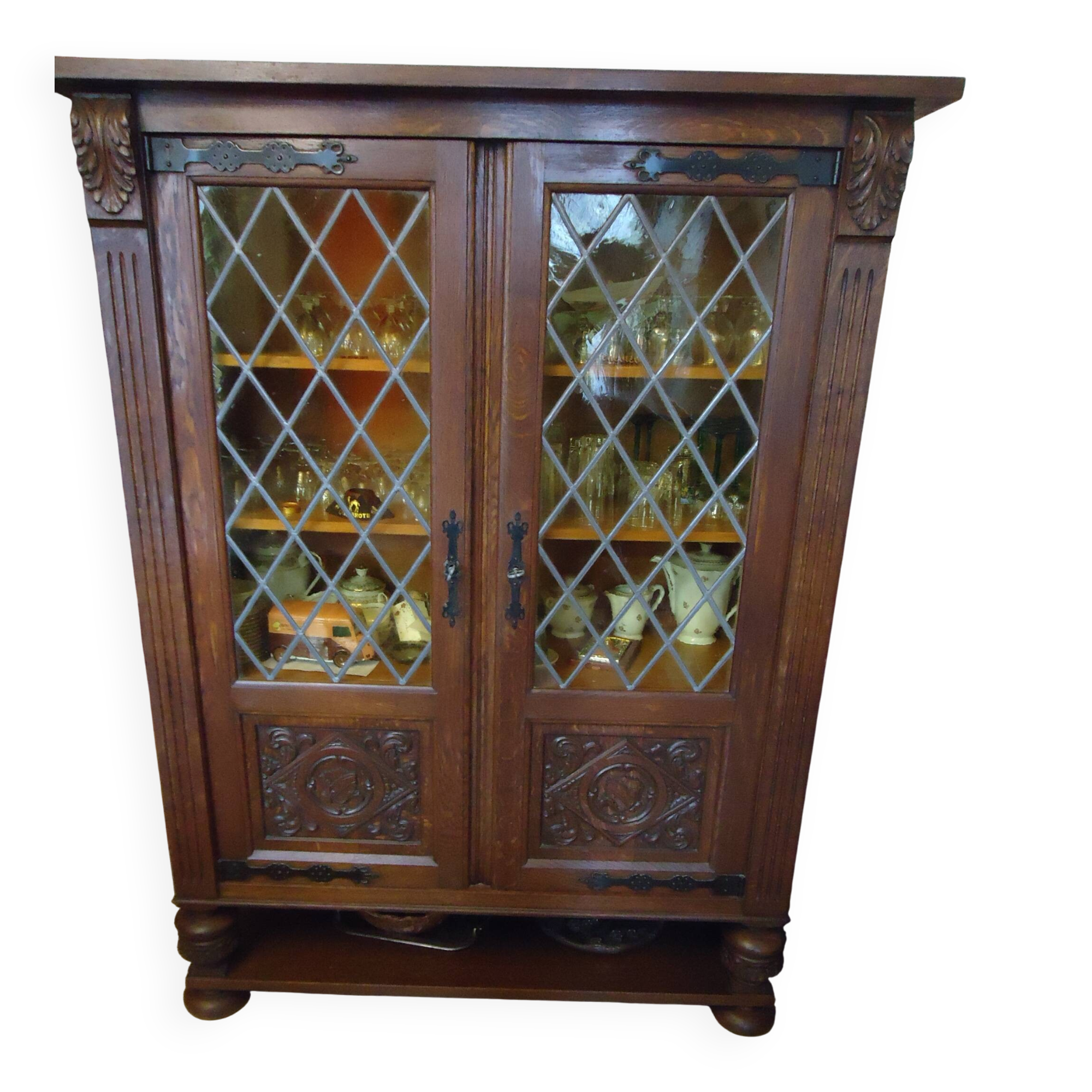 Sideboard with 2 glass doors, solid wood