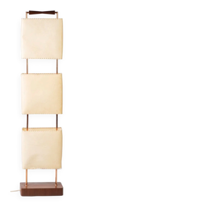 lampadaire en bois et