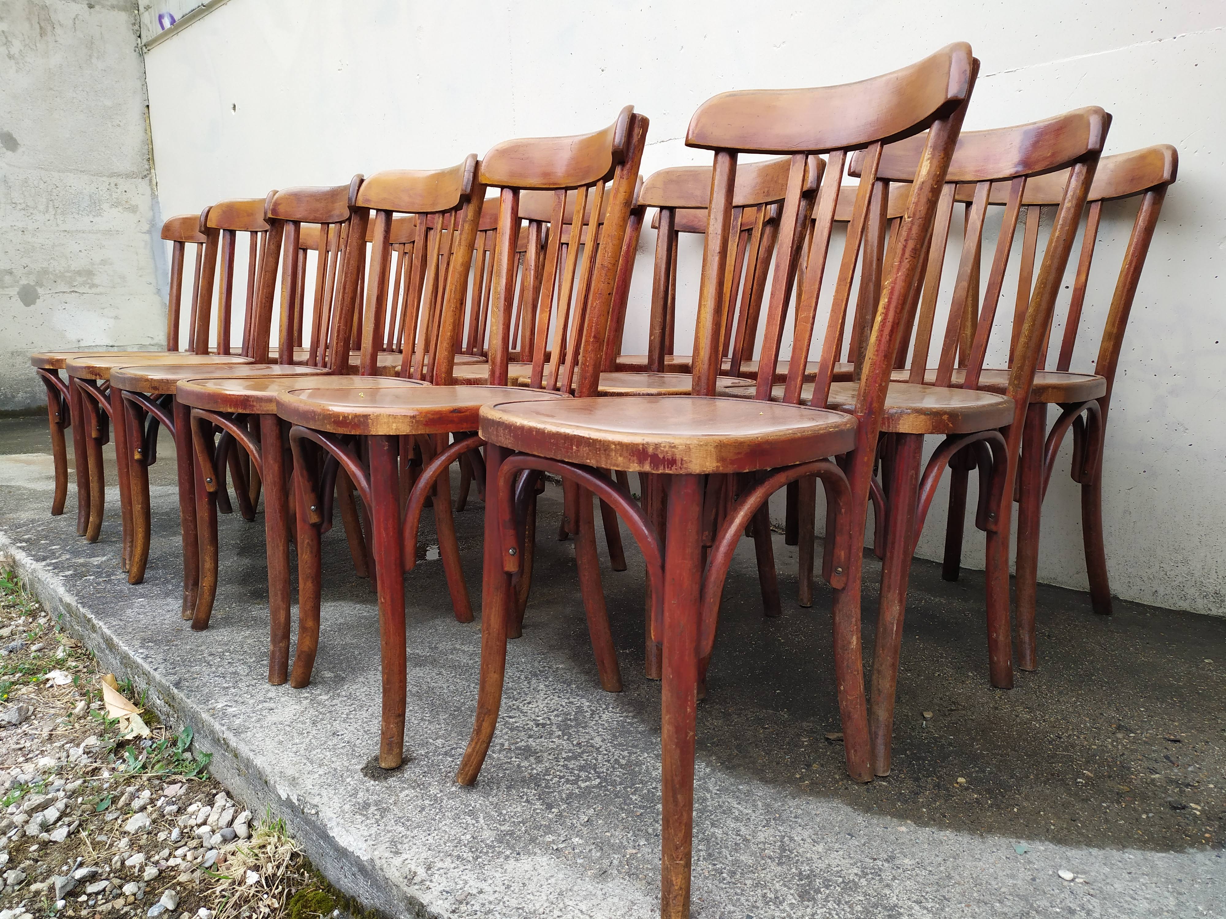 Lot de 18 chaises bistrot Fischel