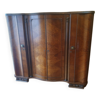 Wardrobe from the 19th century, veneered with oak in the Biedermeier style