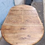 Oval dining room table early xxth walnut