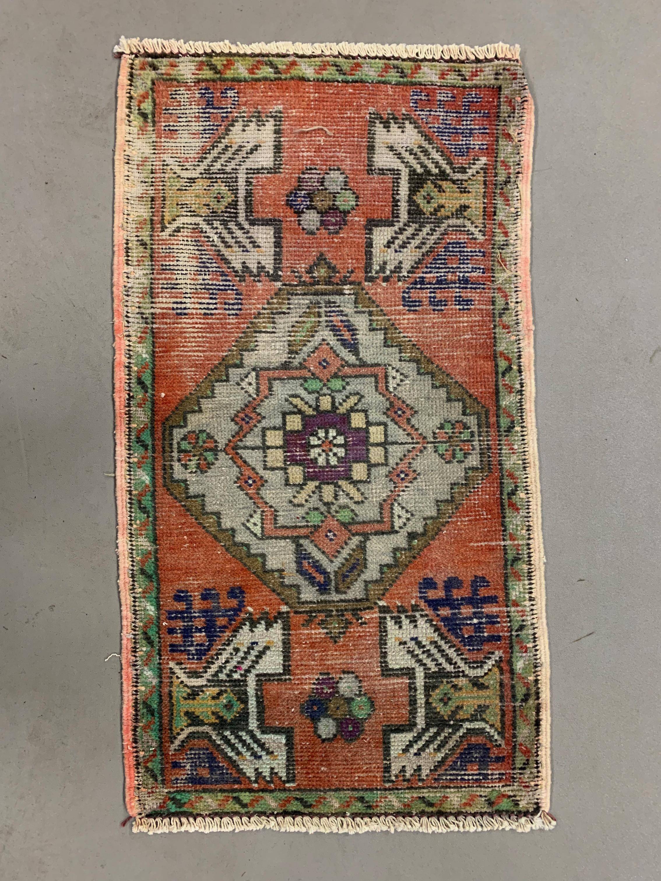 Small Vintage Turkish Rug 98x53 cm, Short Runner, Tribal, Shabby, Mini Carpet