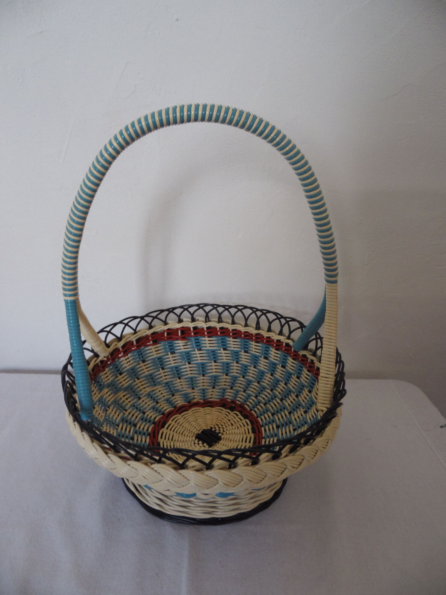 Fruit basket scoubidous 70's