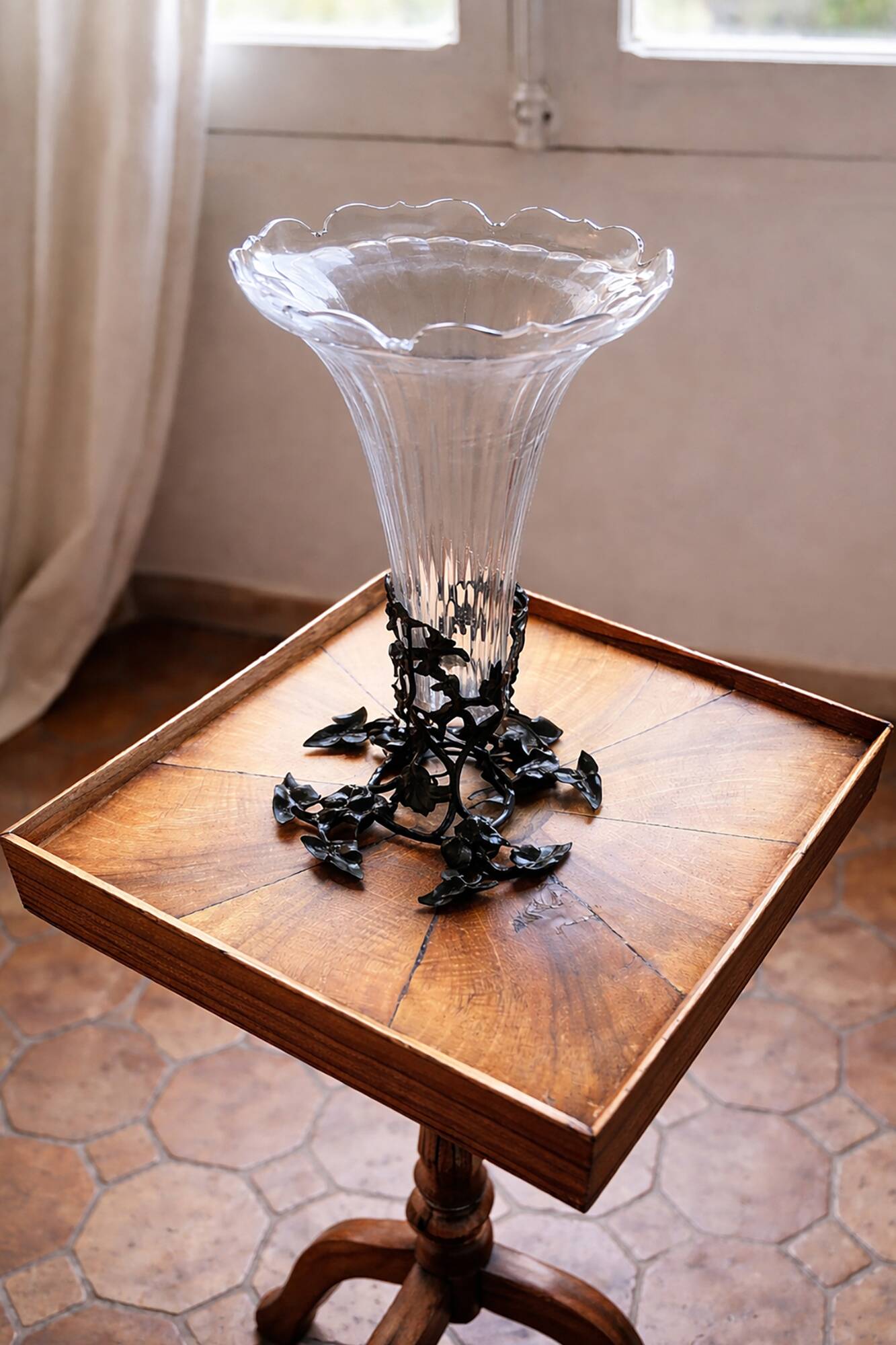 Antique Art Nouveau vase in crystal and patinated bronze – circa 1895–1910